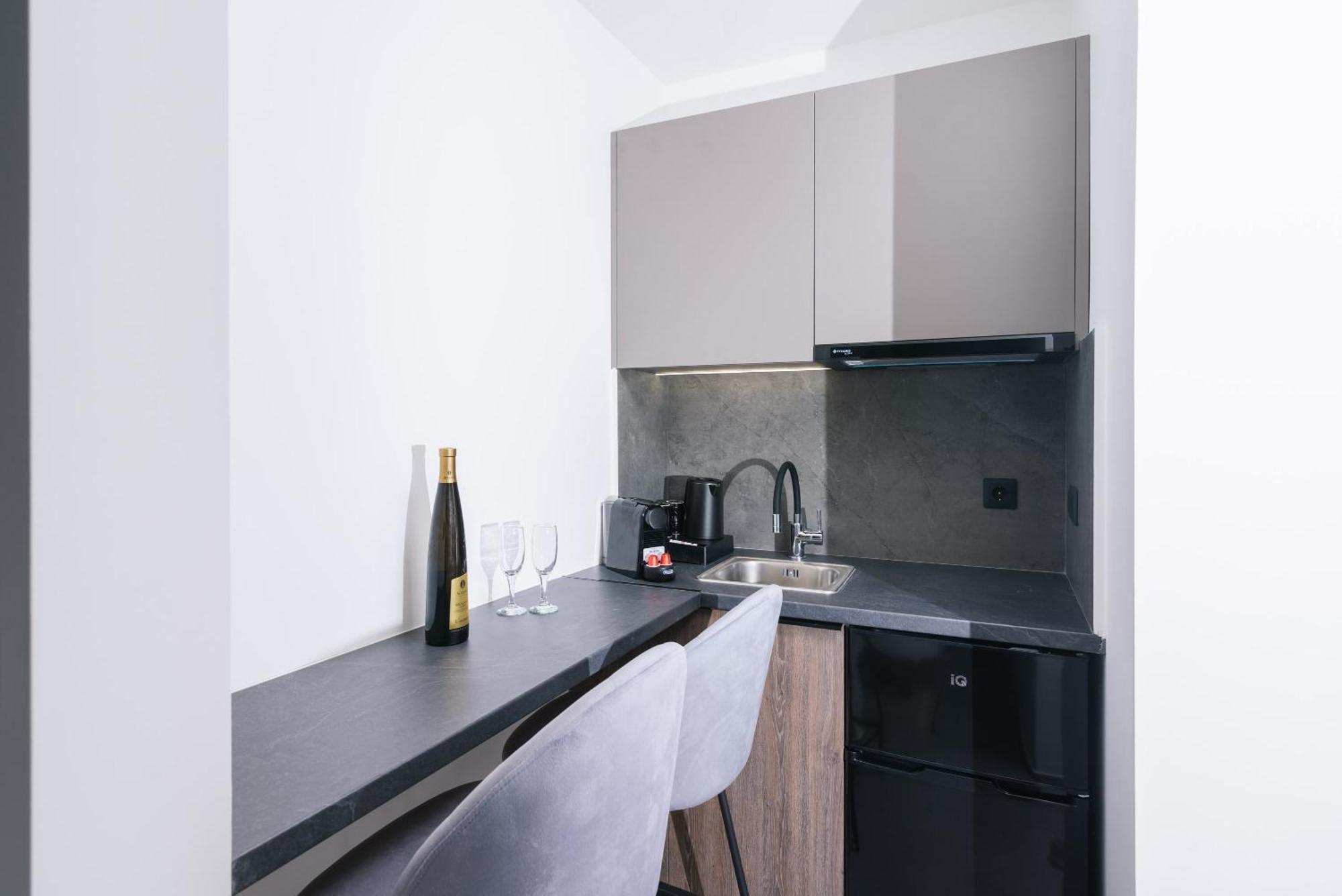 Alcyone Studios And Apartments Heraklion  ภายนอก รูปภาพ