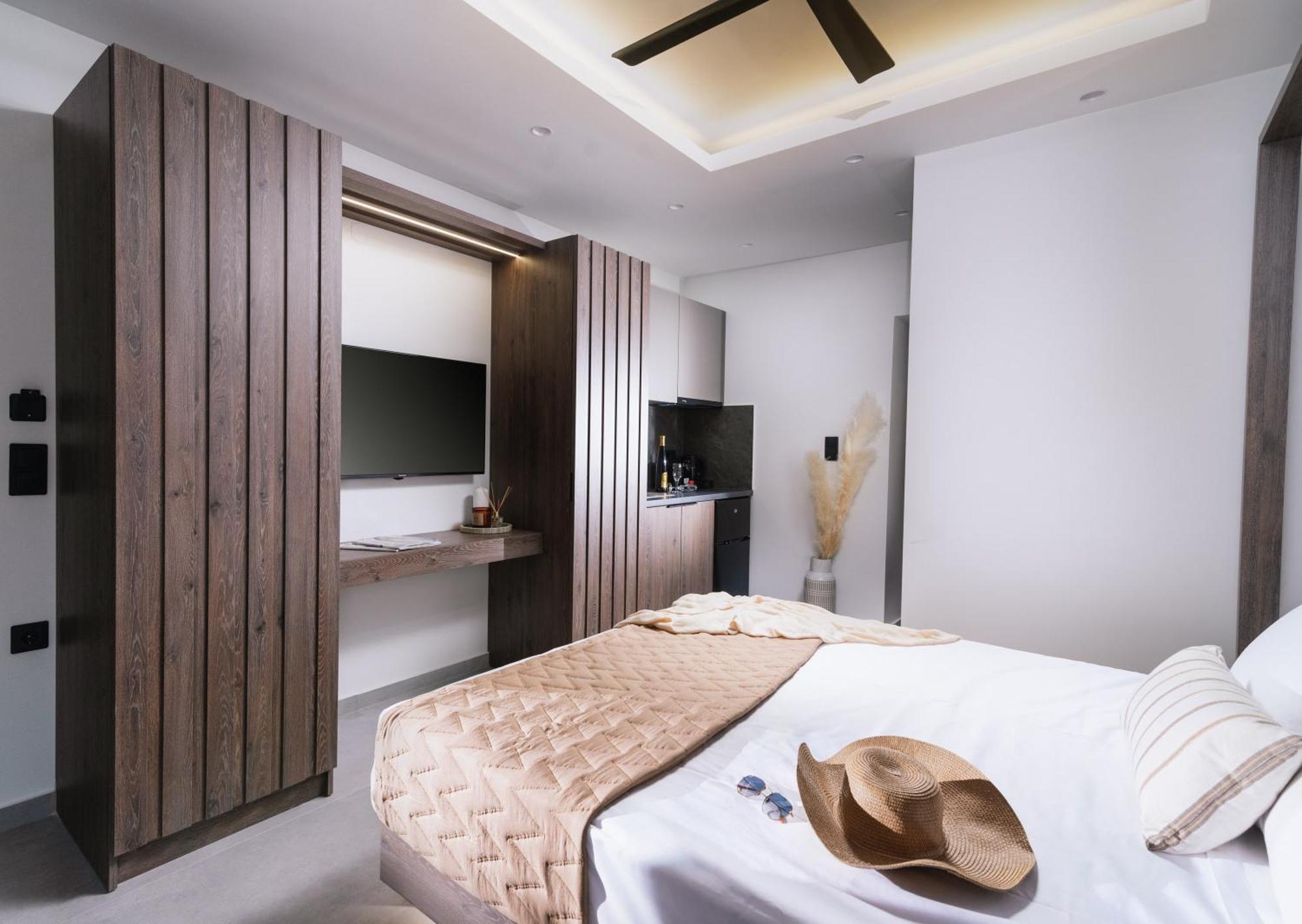 Alcyone Studios And Apartments Heraklion  ภายนอก รูปภาพ
